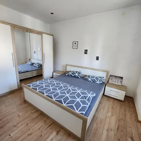 Fran Apartment *